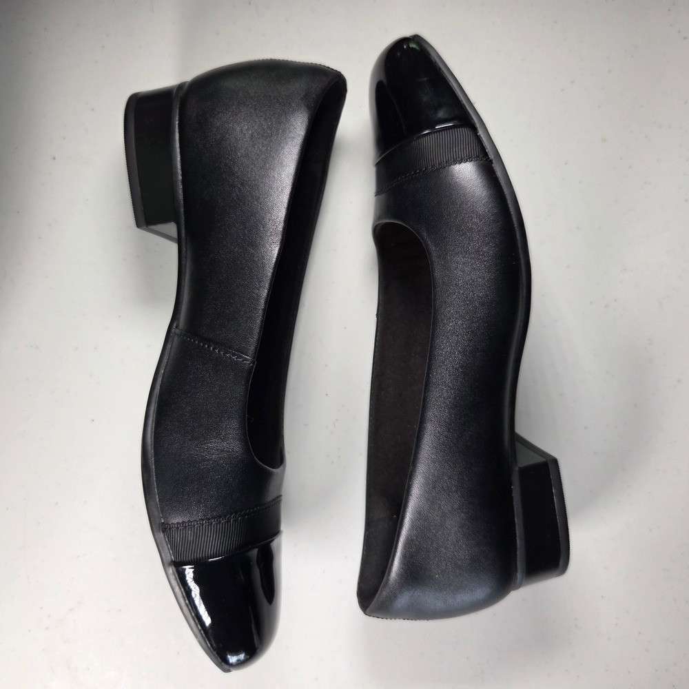 Clarks Collection Black Leather Cap Toe Pump Ultimate Comfort Blk Heel 7.5M NWOB - Picture 9 of 9